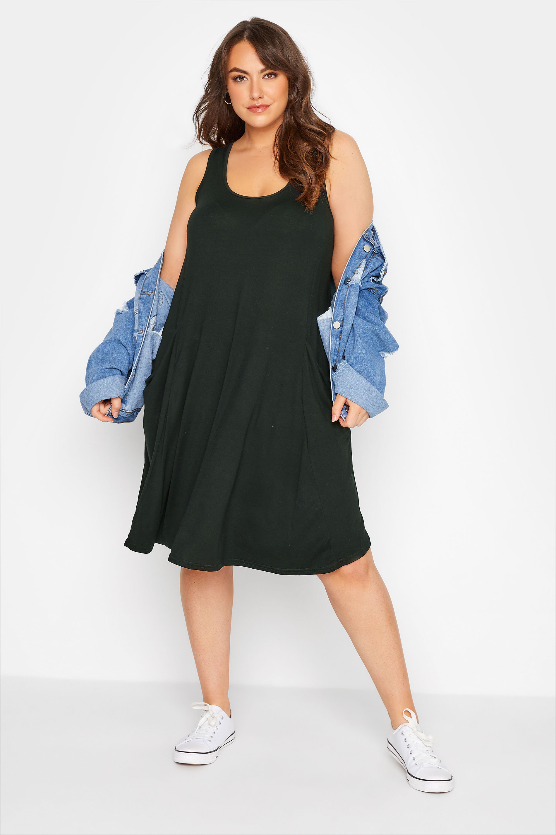 Robes Grande Taille Grande taille  Robes en Jersey | Robe Noire Sans Manches à Poches - WO94419