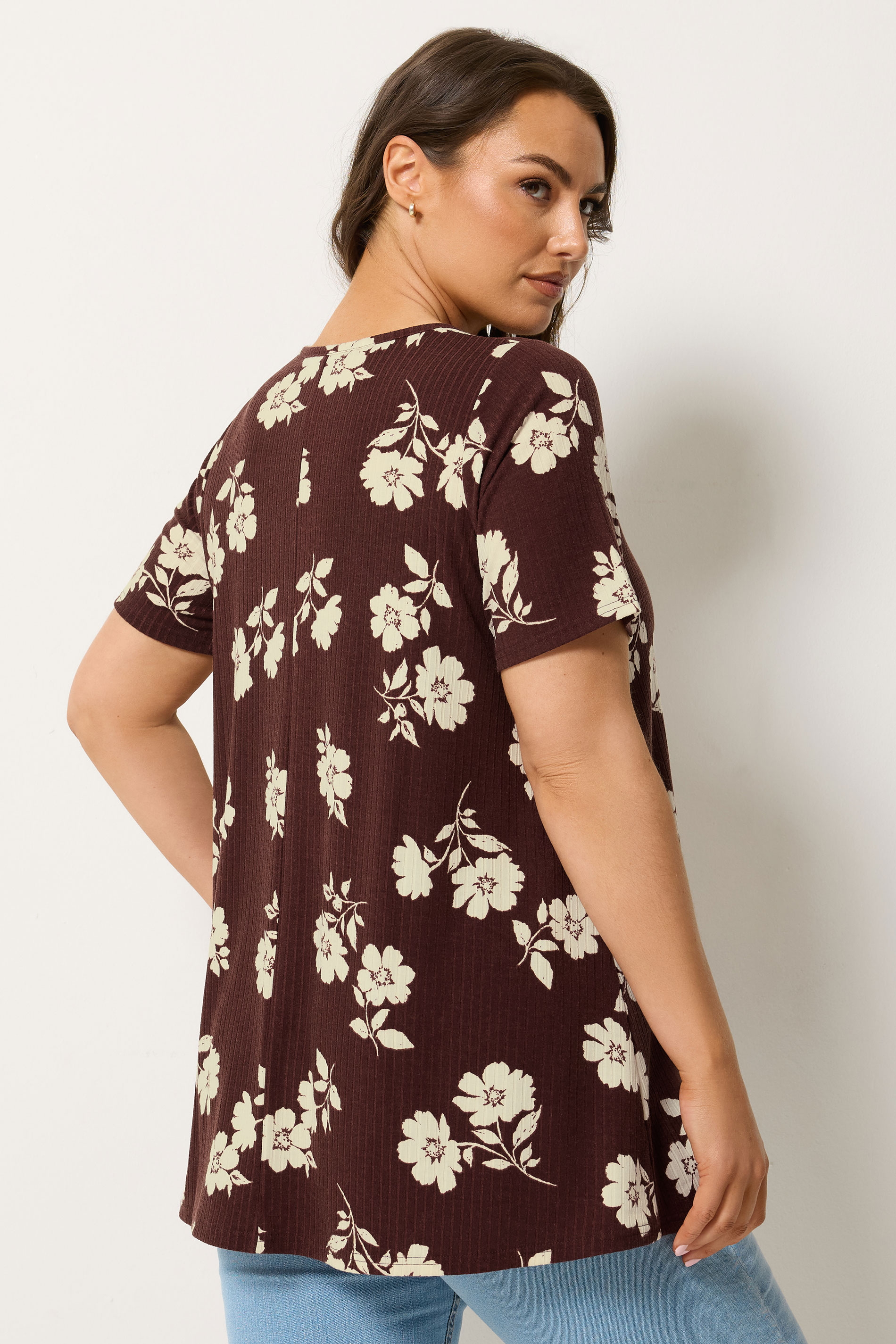 YOURS Plus Size Brown Floral Button Front Ribbed Swing Top | Yours Clothing 2