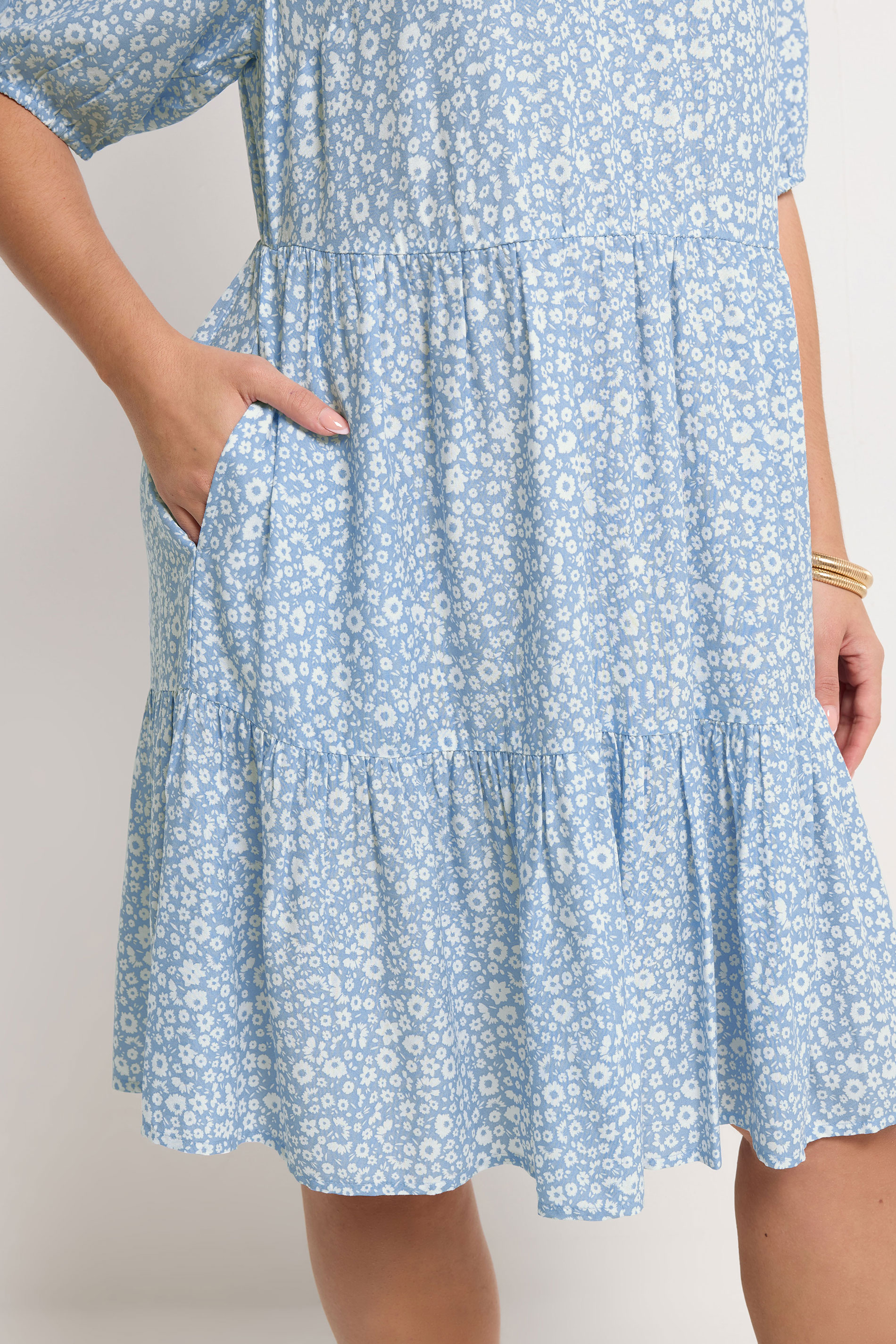 YOURS Plus Size Blue Ditsy Tiered Smock Dress 5