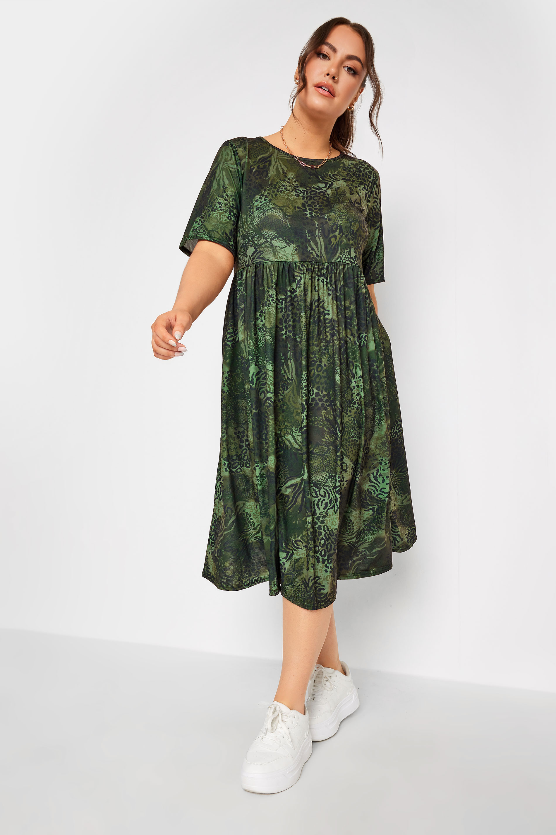 LIMITED COLLECTION Curve Plus Size Green Animal Print Smock Midaxi Dress | Yours Clothing  3