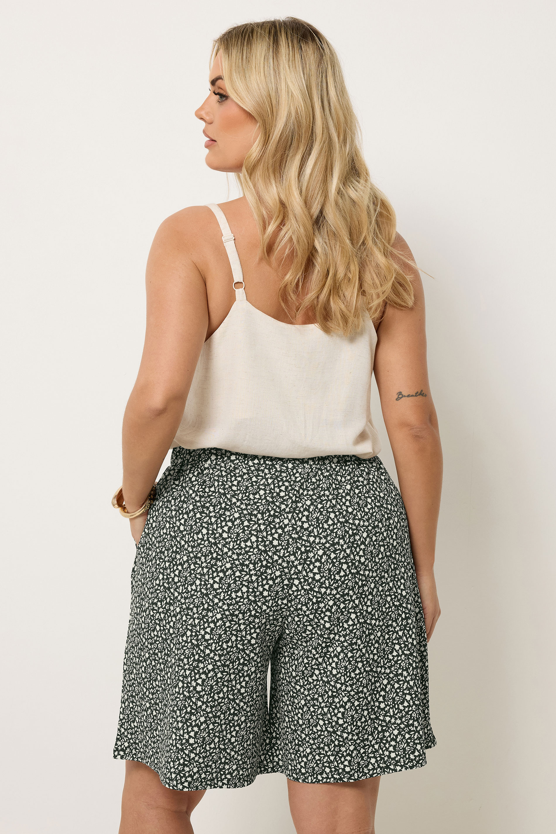 YOURS Plus Size Black Ditsy Floral Textured Shorts | Yours Clothing 2