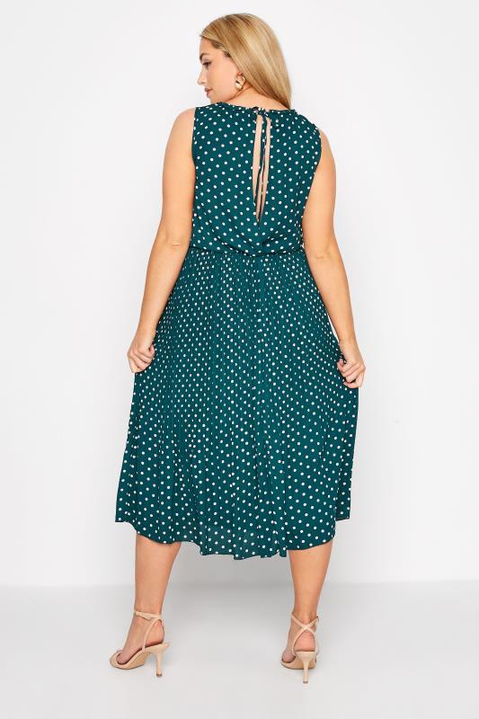 YOURS LONDON Plus Size Green Polka Dot Keyhole Pleat Dress | Yours Clothing 3