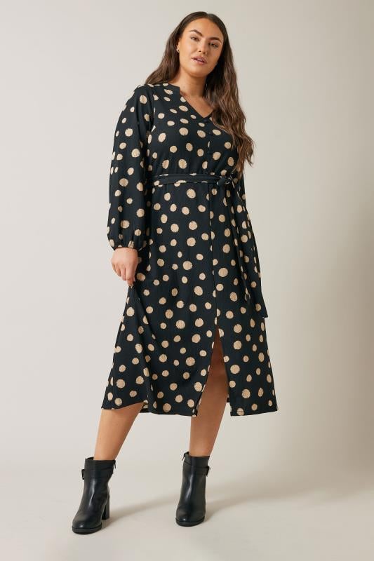 EVANS Plus Size Black Spot Print Split Front Dress | Evans 2