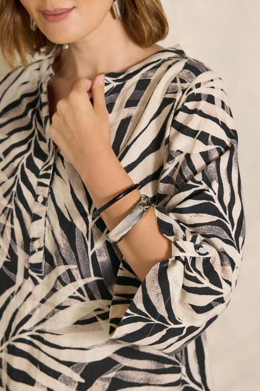 EVANS Plus Size Black Mono Palm Print Top | Evans 6