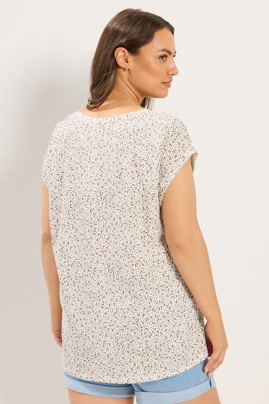 YOURS Plus Size Ivory White Pebble Print Blouse | Yours Clothing 2
