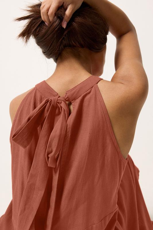 PixieGirl Petite Women's Red Linen Halterneck Maxi Dress | PixieGirl 5