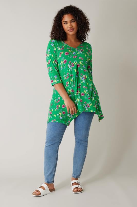 EVANS Plus Size Green Floral Print Hanky Hem Top | Evans 2