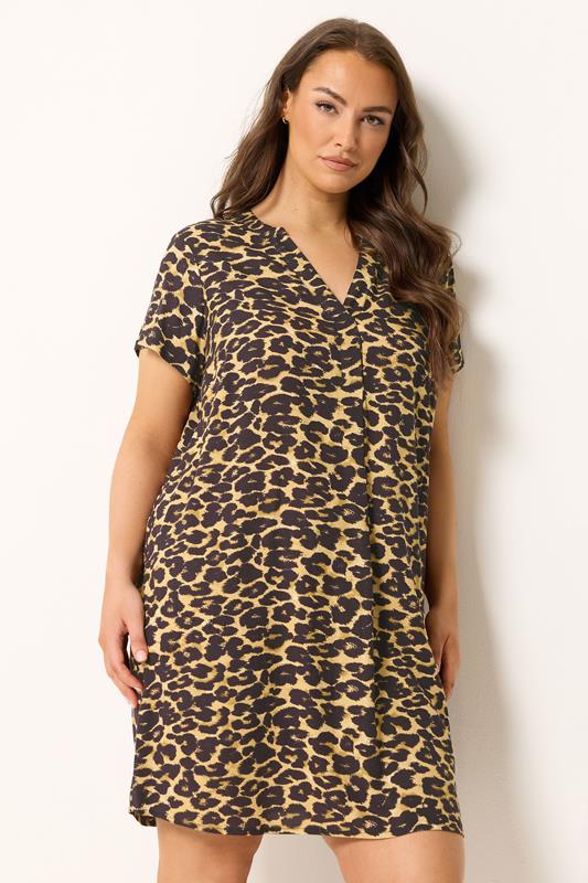 YOURS Plus Size Black Leopard Pleat Front Dress | Yours Clothing 1