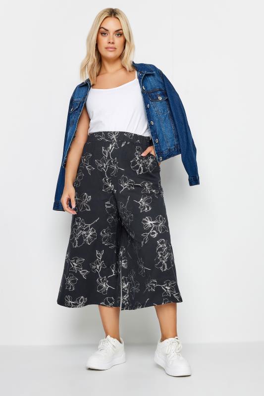 YOURS Plus Size Black Floral Foil Print Midaxi Culottes | Yours Clothing 2