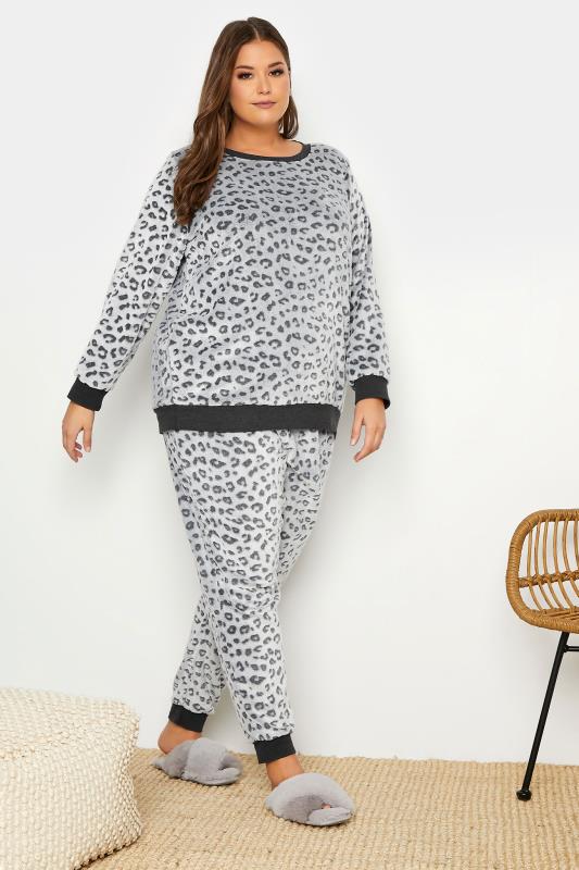 Curve Grey Leopard Print Fleece Lounge Set 2