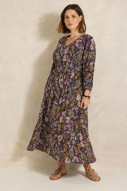 EVANS Plus Size Black Paisley Maxi Dress | Evans 1