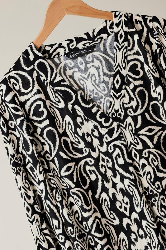 EVANS Plus Size Black & White Abstract Print Blouse | Evans  7