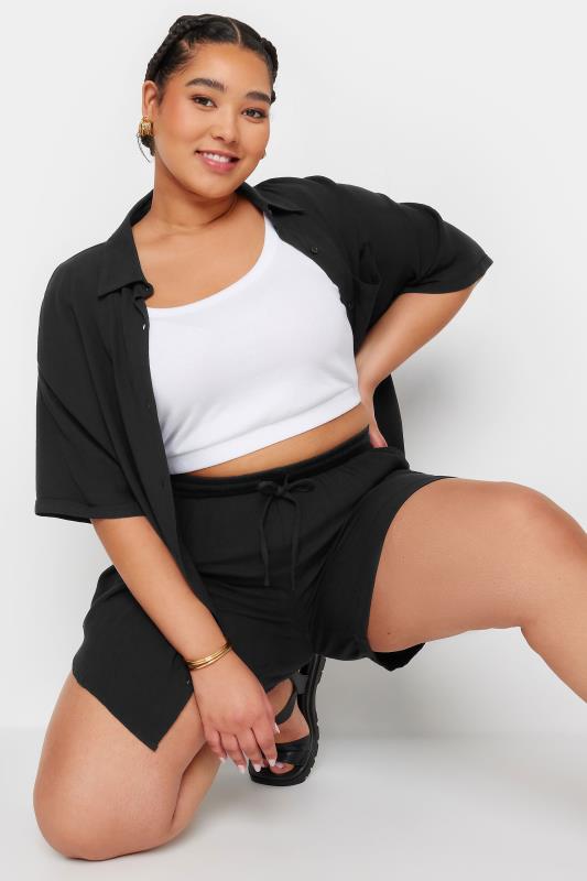 LIMITED COLLECTION Plus Size Curve Black Crinkle Shorts | Yours Clothing  3