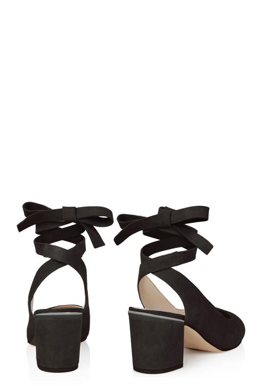 nine west andrea