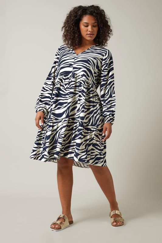 EVANS Plus Size Navy Blue Tiered Zebra Print Dress | Evans 3