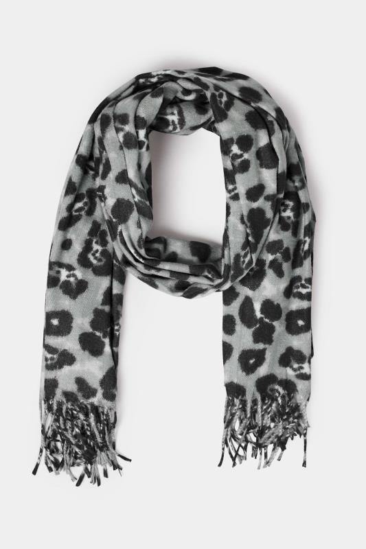 Plus Size  Grey Leopard Print Tassel Scarf