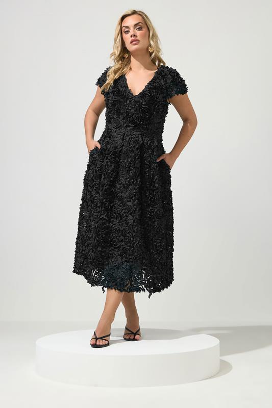  YOURS LONDON Ausgestelltes Kleid in Schwarz mit 3D-Blumenmuster