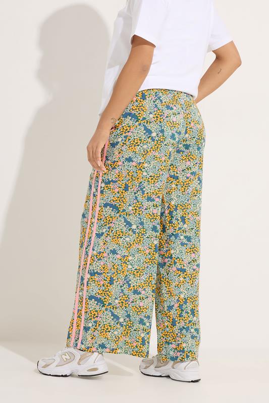 PixieGirl Petite Women's Pink Ditsy Floral Side Stripe Wide Leg Trousers | PixieGirl 4