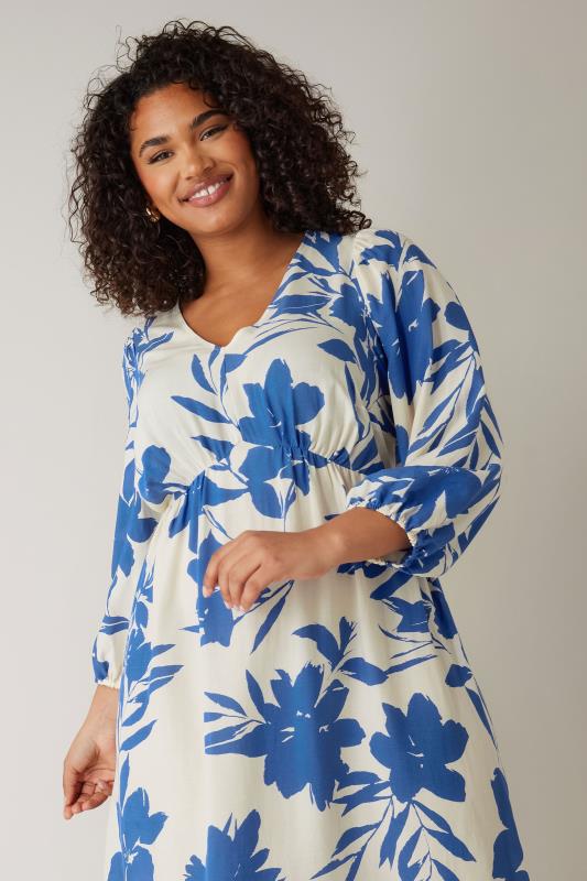 EVANS Plus Size Blue & White Floral Print Midi Dress | Evans 4