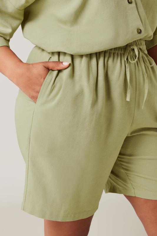 EVANS Plus Size Khaki Green Linen Shorts | Evans 4