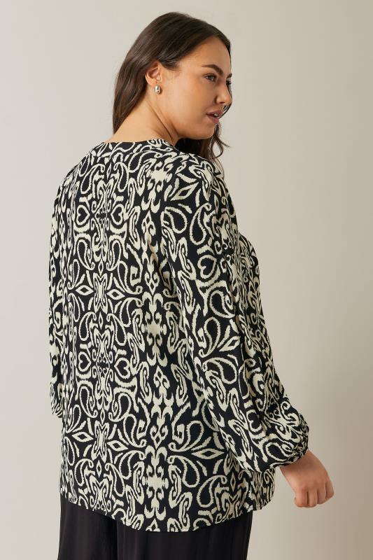 EVANS Plus Size Black & White Abstract Print Blouse | Evans  5