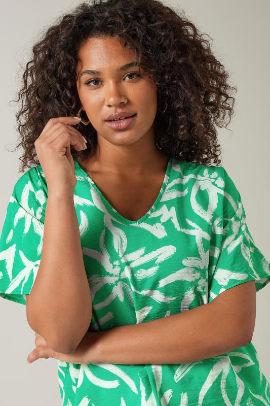 EVANS Plus Size Green Abstract Print Angel Sleeve Top | Evans 5