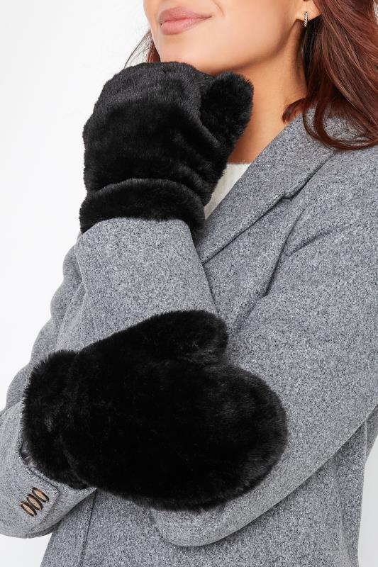 Plus Size  Black Faux Fur Gloves