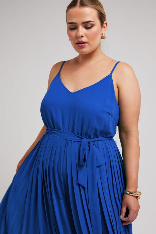 YOURS Plus Size Blue Pleated Jumpsuit | Yours Clothing 4