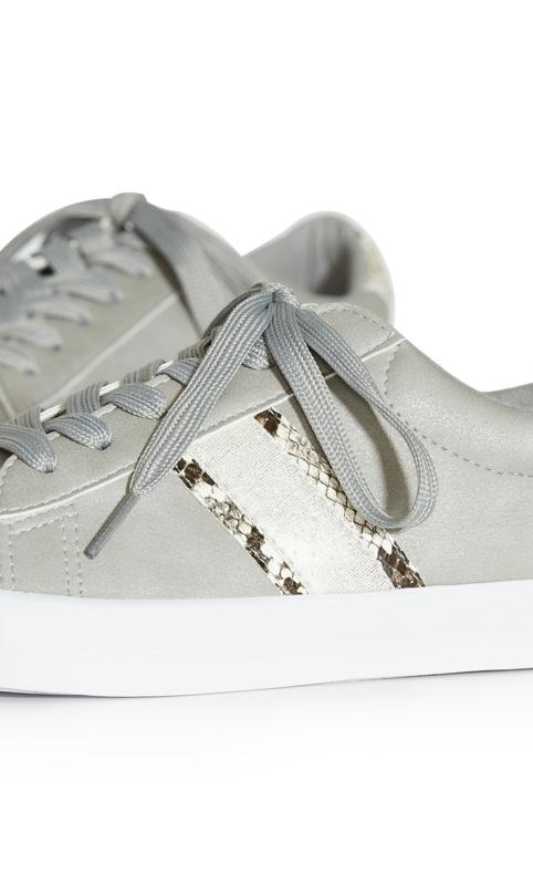 Extra Wide Fit Snake Detail Trainer Grey 7