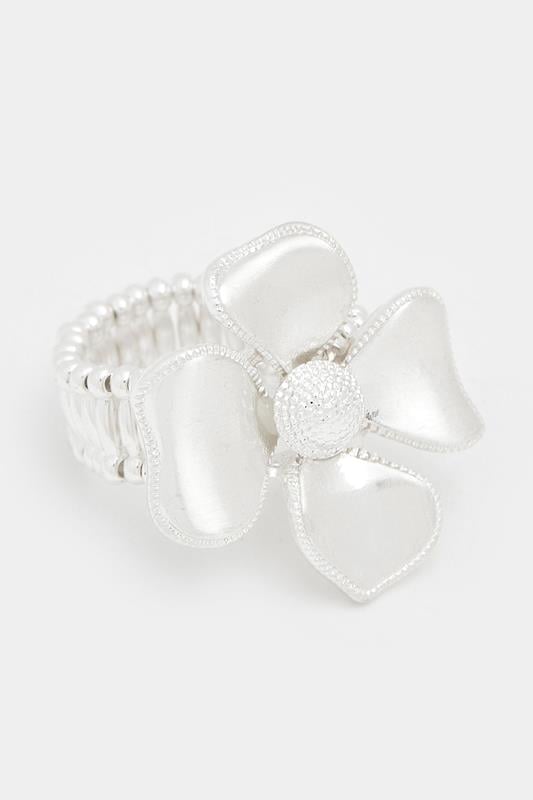  Zilverkleurige stretchring met bloem