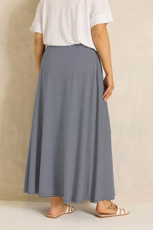 EVANS Plus Size Black & White Stripe Midaxi Skirt | Evans 2