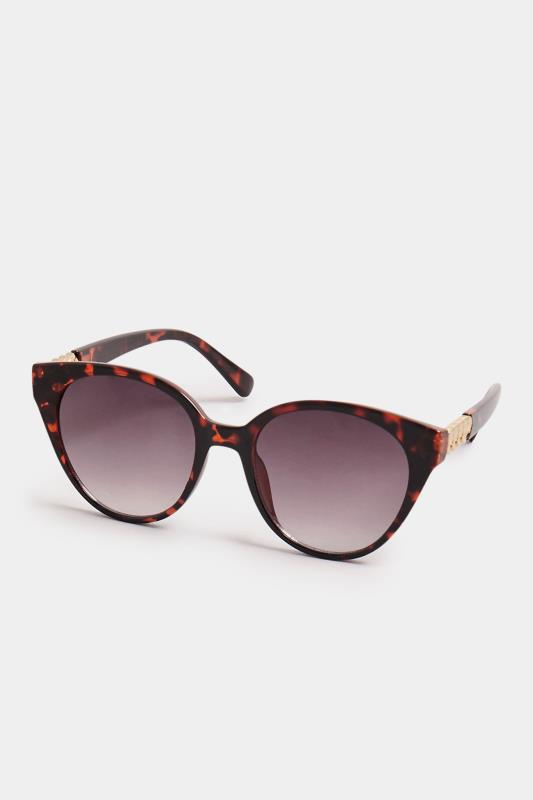 Brown Tortoiseshell Chain Arm Detail Sunglasses | Yours Clothing 2