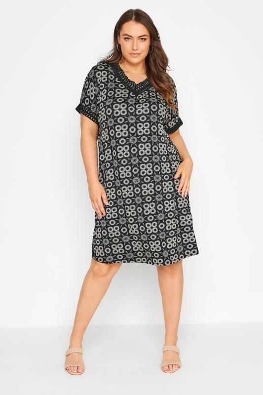  Grande Taille Curve Black Geometric Print Contrast Trim Tunic Dress