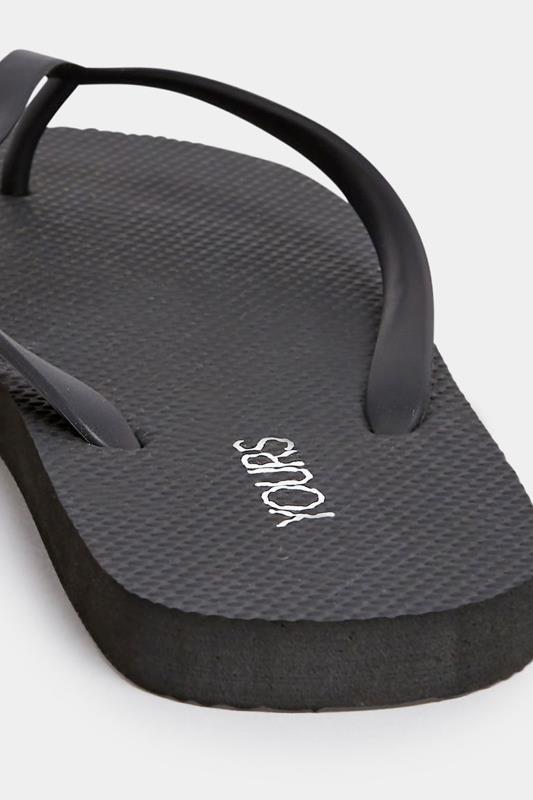 Black Flip Flops In Extra Wide EEE Fit | Yours Clothing 4