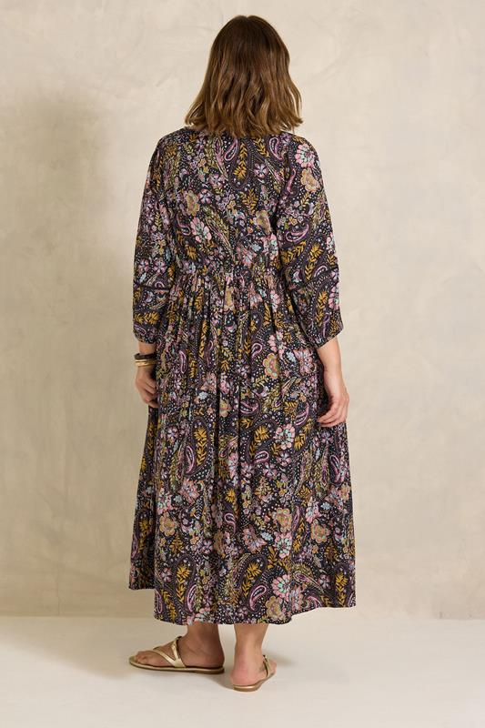 EVANS Plus Size Black Paisley Maxi Dress | Evans 2