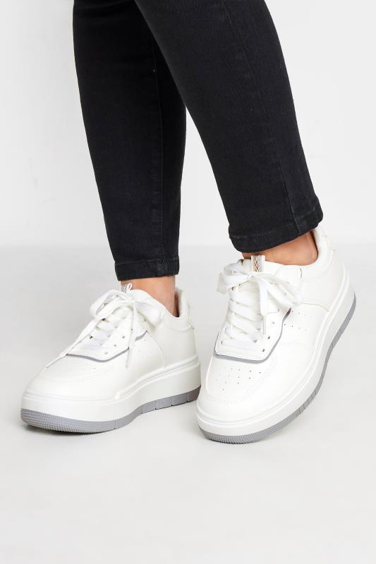  Grande Taille PixieGirl White Chunky Trainers In Standard Fit