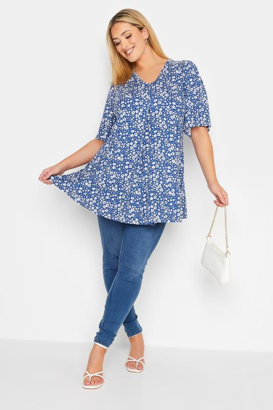 YOURS Plus Size Blue Floral Pleat Angel Sleeve Swing Top | Yours Clothing 2
