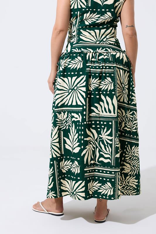 LIMITED COLLECTION Plus Size Black Abstract Palm Print Skirt | Yours Clothing 2
