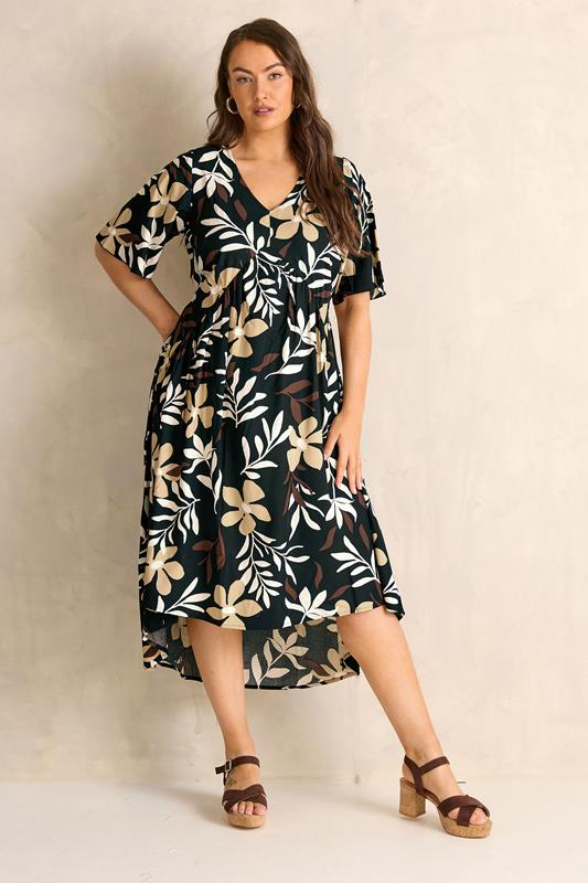 EVANS Plus Size Black Leaf Print Dipped Hem Dress | Evans 2