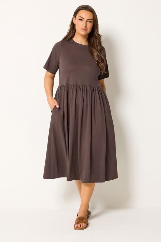 YOURS Plus Size Chocolate Brown Throw on Smock Dress | Yours Clothing 1