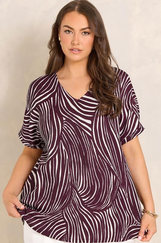 EVANS Curve Berry Red Crinkle Top