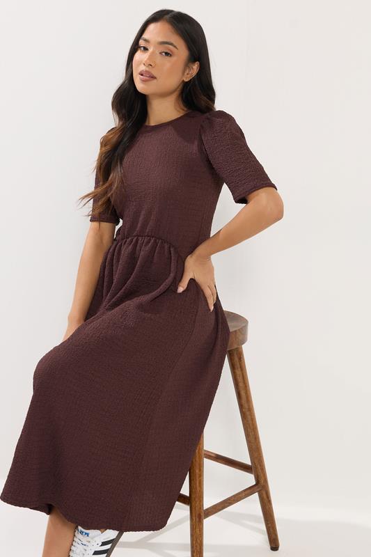 PixieGirl Petite Women's Chocolate Brown Textured Short Sleeve Midi Dress | PixieGirl 1