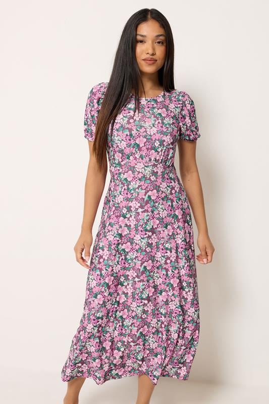  M&Co Kurzarm-Midikleid in Beerenlila mit Blumenmuster