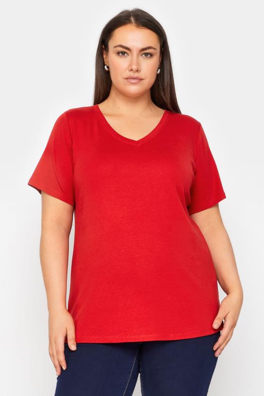 Plus Size  Evans Red V Neck Essential T-Shirt