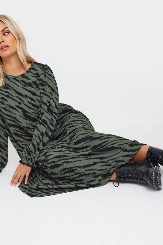 YOURS Plus Size Green Zebra Print Textured Midaxi Dress | Yours Clothing 2