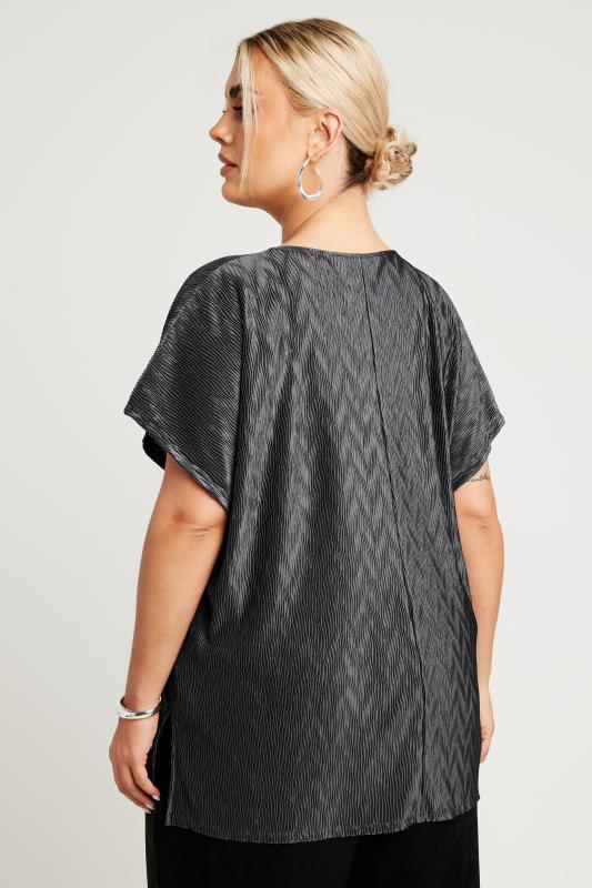 LIMITED COLLECTION Plus Size Charcoal Grey Zig Zag Plisse Top | Yours Clothing 3