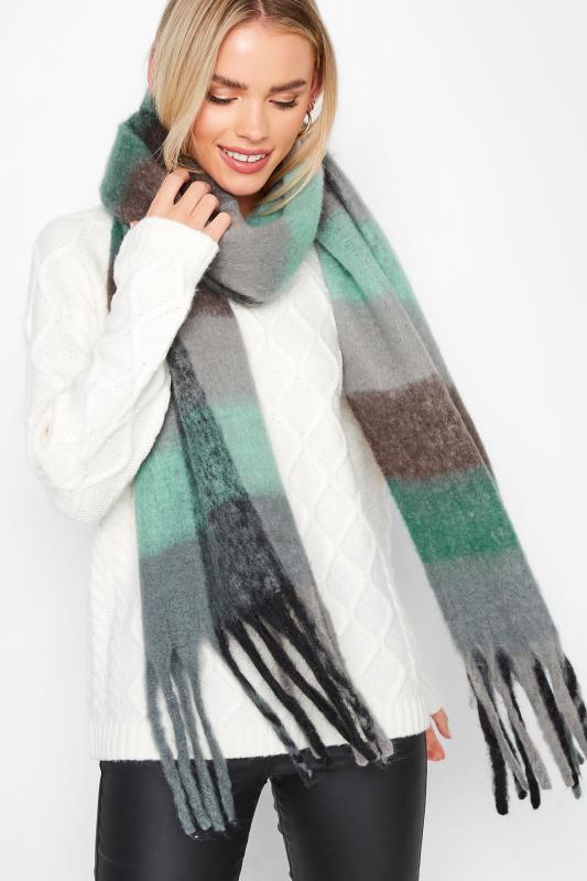 Plus Size  Yours Grey Block Check Chunky Tassel Scarf