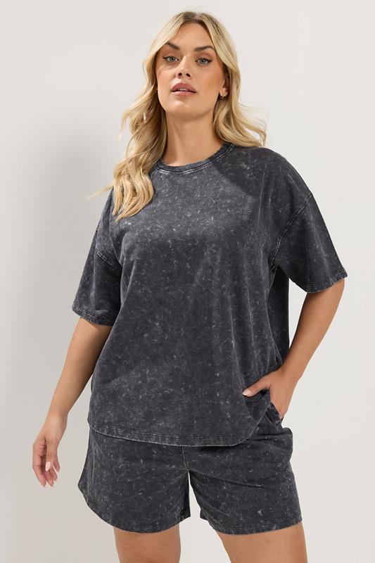  YOURS conjunto camiseta de sudadera y pantalones cortos gris con lavado de ácido