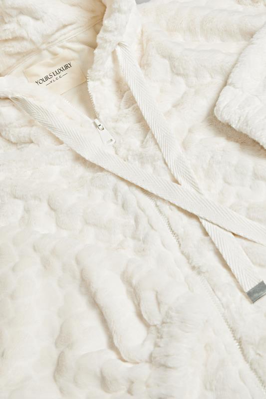 YOURS LUXURY Plus Size Ivory White Heart Faux Fur Jacket  | Yours Clothing 9