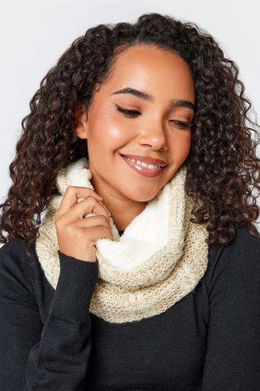 Plus Size  Natural Cream Cable Knit Fur Lined Snood